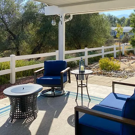 Five Oaks Circle Ranch Villa